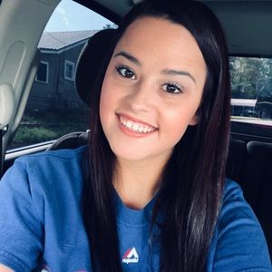 Meet your Posher, Kristin